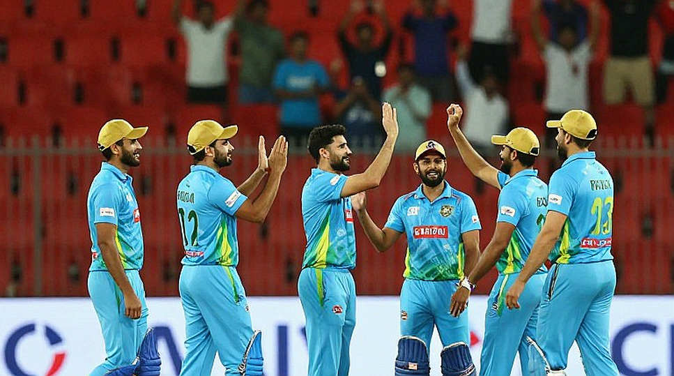 পাঁচে চার: জুনিয়র সিলেকশন কমিটির খালি চেয়ারটাই আসল খবর