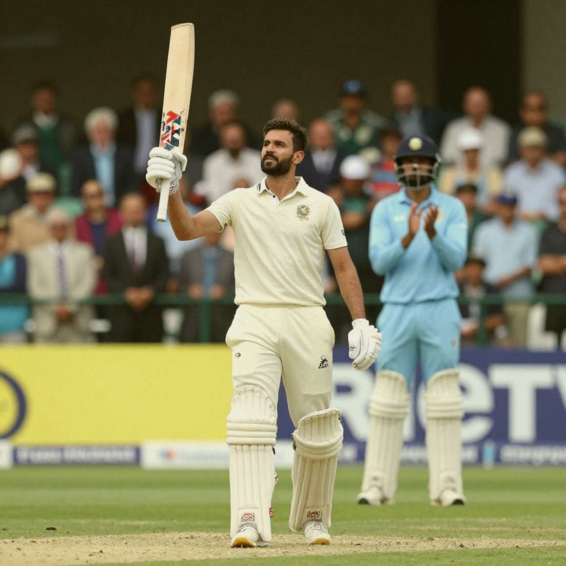 Day One at Durban: Three Seamers Cut Through Australia for 187/6, Renshaw and Cummins Hold the Seventh Wicket