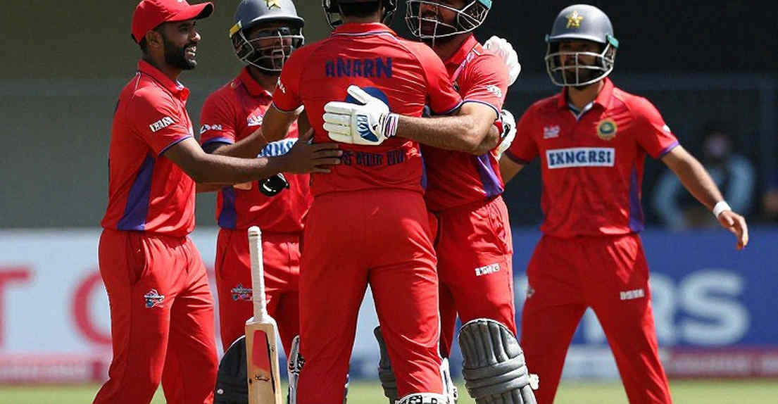 লাহোরের ডিউ, নাসিমের আঙুল আর রশিদ-শূন্য ইংল্যান্ড: টস রিপোর্টের ভেতরের তিনটি সংকেত