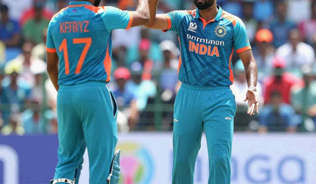 ২৭ কোটি টাকার ভুল হিসাব: আইপিএলের রেকর্ড দাম কেন শিরোপা কেনে না, আর রিটেনশন-স্ল্যাব কেন আসল খেলা ২৭ কোটি টাকার ভুল হিসাব: আইপিএলের রেকর্ড দাম কেন শিরোপা কেনে না, আর রিটেনশন-স্ল্যাব কেন আসল খেলা
