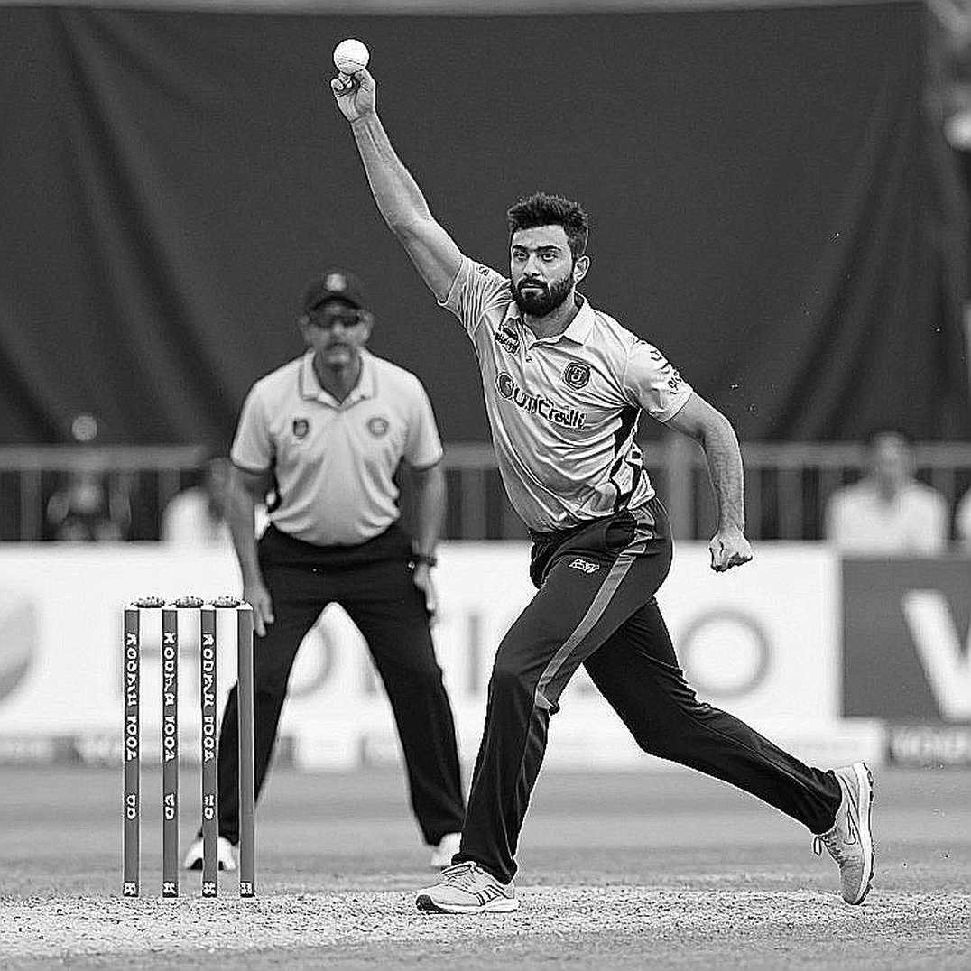 মাঠ ছিল ফাঁকা, তবু বিট থামেনি: উইল ও'রুকের চোট ও নিউজিল্যান্ডের পেস-হিসাবের কঠিন অঙ্ক মাঠ ছিল ফাঁকা, তবু বিট থামেনি: উইল ও'রুকের চোট ও নিউজিল্যান্ডের পেস-হিসাবের কঠিন অঙ্ক