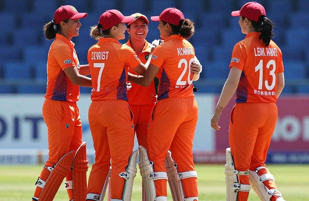 জাংশন ওভালের ফাঁকা জায়গা: ওয়েদারাল্ডের বিলম্বিত কনকাশন, সীমানা-নিরাপত্তা এবং একটি কেরিয়ারের সময়-সংকট জাংশন ওভালের ফাঁকা জায়গা: ওয়েদারাল্ডের বিলম্বিত কনকাশন, সীমানা-নিরাপত্তা এবং একটি কেরিয়ারের সময়-সংকট