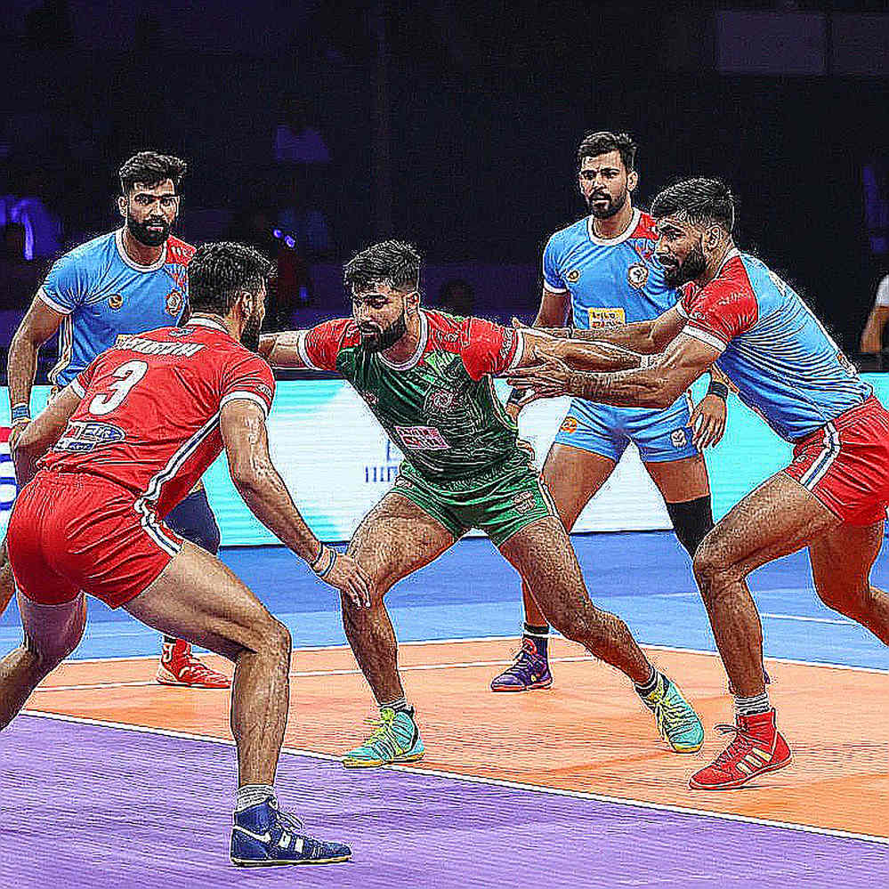 নীরবতার বেতন-খাতা: ইস্পোর্টস ট্রান্সফারে অন-চেইন চুক্তির নতুন প্রতিশ্রুতি ও পুরনো ফাঁক