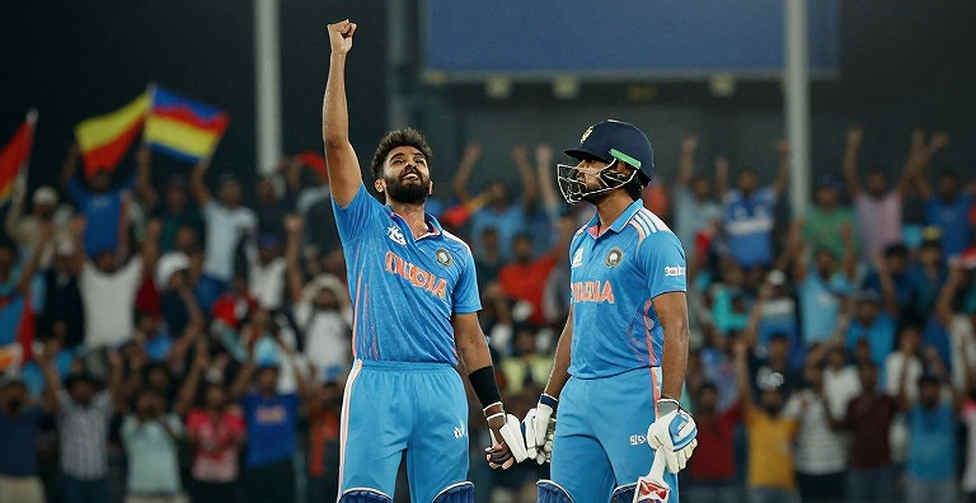 স্টপওয়াচ ও ছন্দের সাক্ষী: ফুটবল ট্রান্সফার উইন্ডোর কোলাহল থেকে ক্রিকেটের প্রকৃত সংকেত খোঁজা