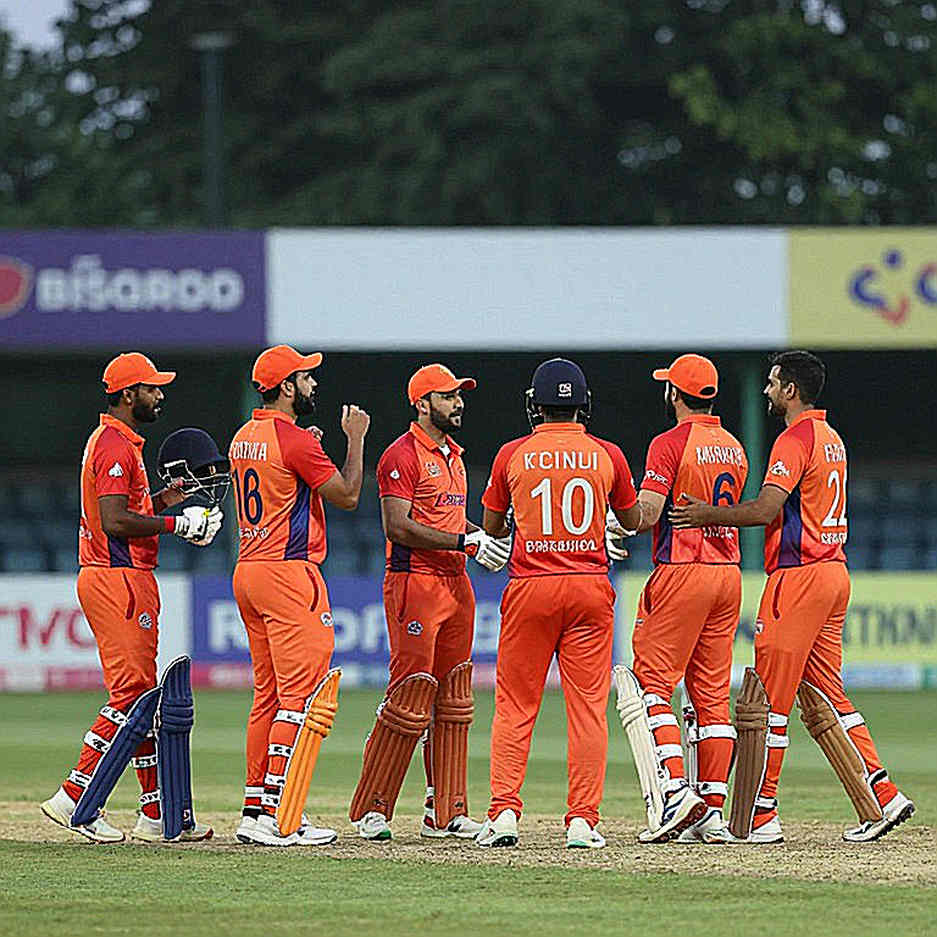 খালি ঘরের ক্রিকেট: এশিয়ার আর্কাইভ যাদের নাম লেখে না